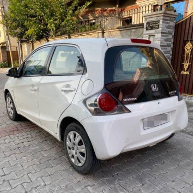 https://images10.gaadi.com/usedcar_image/3559626/original/processed_c94018a3-e888-4c36-8dd1-84c37b0064bd.jpeg?imwidth=6402