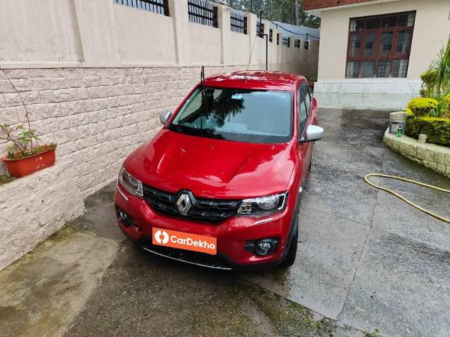 https://images10.gaadi.com/usedcar_image/3559641/original/processed_fdefe1ea-2928-4fd4-b5e5-ddcfec4b6172.jpg?imwidth=6400