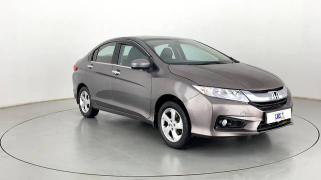https://images10.gaadi.com/usedcar_image/3559721/original/usedcar_43_729901693562830_1693562847.jpg?imwidth=6400
