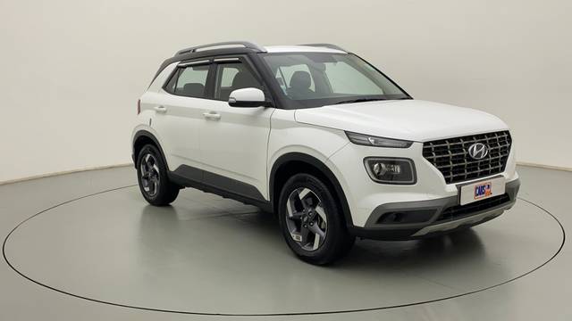 https://images10.gaadi.com/usedcar_image/3560449/original/7405e847-6612-4847-a285-e0cd681a06a8__43.jpg?imwidth=6400