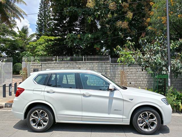 https://images10.gaadi.com/usedcar_image/3560469/original/processed_used_car_2859451_1693581478.jpg?imwidth=6402