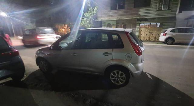 https://images10.gaadi.com/usedcar_image/3560686/original/processed_399f1299-6dda-43e7-805f-0f2958fddd82.jpg?imwidth=6402