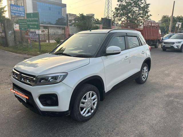 https://images10.gaadi.com/usedcar_image/3560852/original/processed_used_car_2859624_1693634701.jpg?imwidth=6400