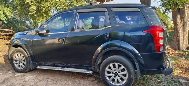 https://images10.gaadi.com/usedcar_image/3560910/original/processed_f55163a8-0499-419b-a85a-1a2dd6f25c66.jpg?imwidth=6402