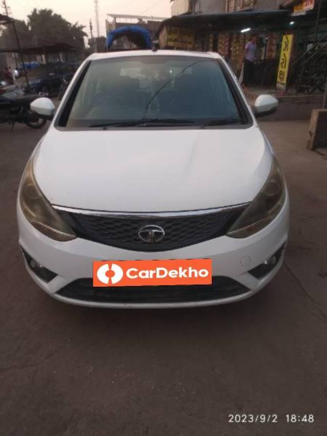 https://images10.gaadi.com/usedcar_image/3562003/original/processed_6f244104-7c01-4329-9a57-dd15b97c6a83.jpg?imwidth=6400