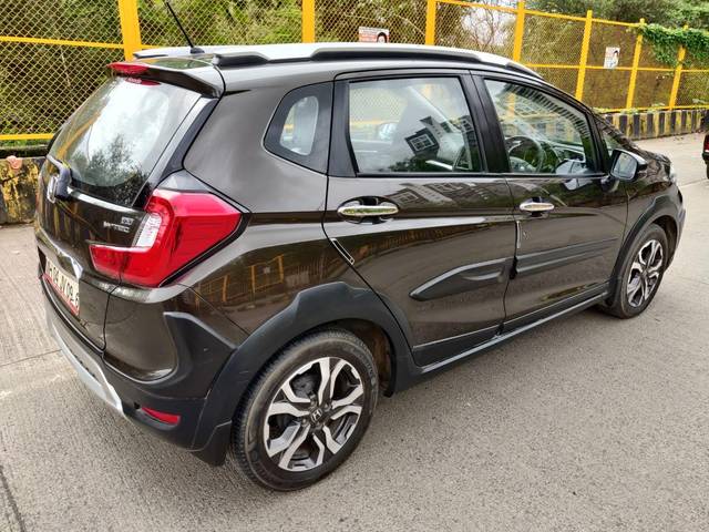 https://images10.gaadi.com/usedcar_image/3562075/original/processed_usedcar_img_20230716_wa0049_2860645_1693664279.jpg?imwidth=6402