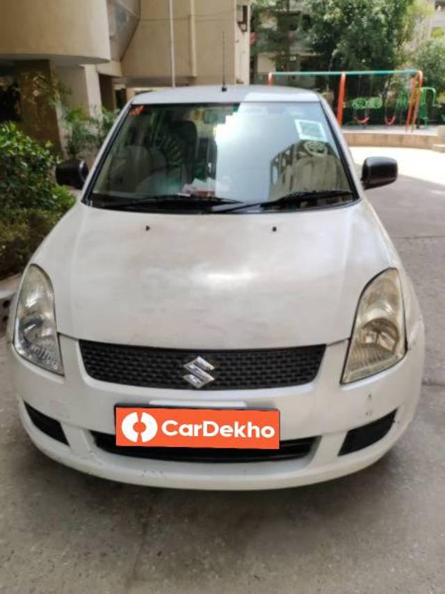 https://images10.gaadi.com/usedcar_image/3562420/original/processed_f331c9f0-c287-48bb-b1dd-51f6fa583cb3.jpg?imwidth=6400