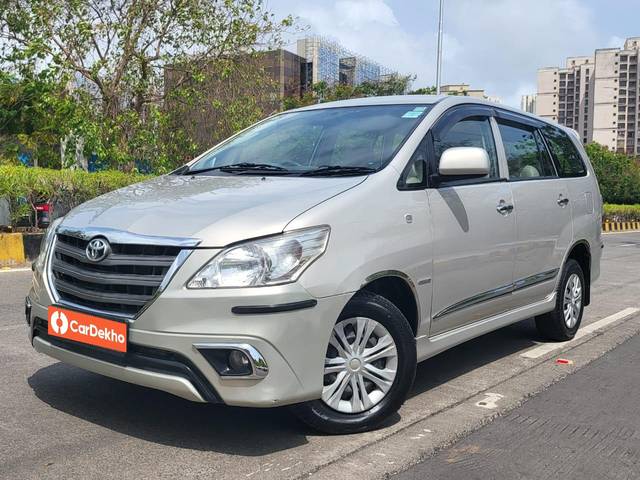 https://images10.gaadi.com/usedcar_image/3562820/original/processed_usedcar_whatsappimage2023_07_28at60558pm_1__9891693739328_1693739344.jpeg?imwidth=6402