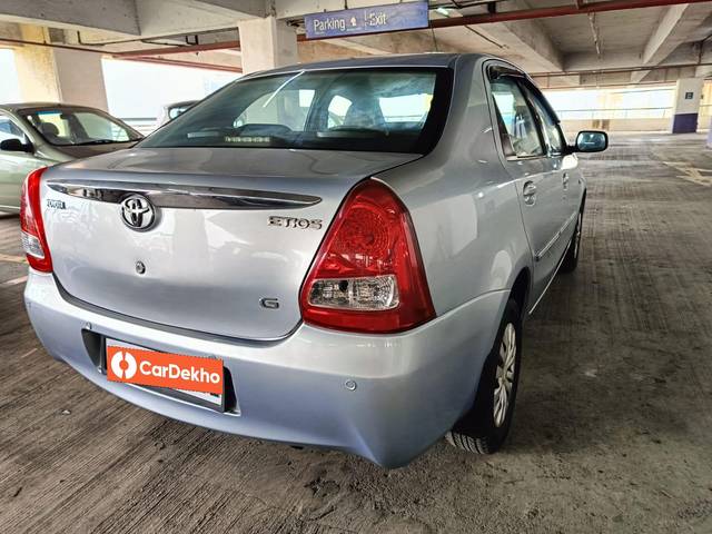 https://images10.gaadi.com/usedcar_image/3563106/original/processed_used_car_2861216_1693760409.jpg?imwidth=6402