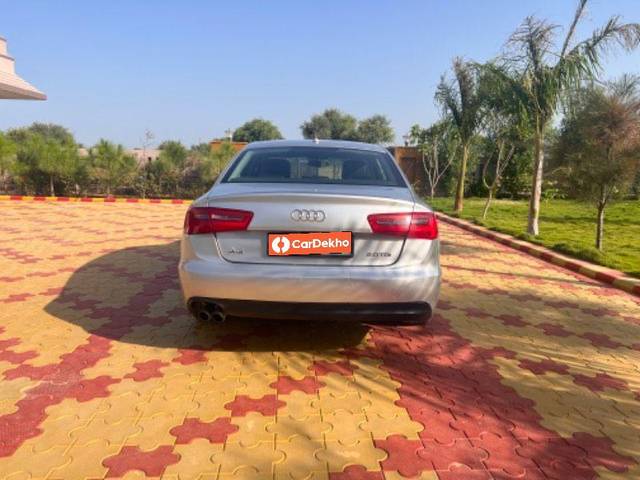 https://images10.gaadi.com/usedcar_image/3563212/original/processed_0fcd21db-a844-4886-8825-10e71d74ce02.jpeg?imwidth=6402