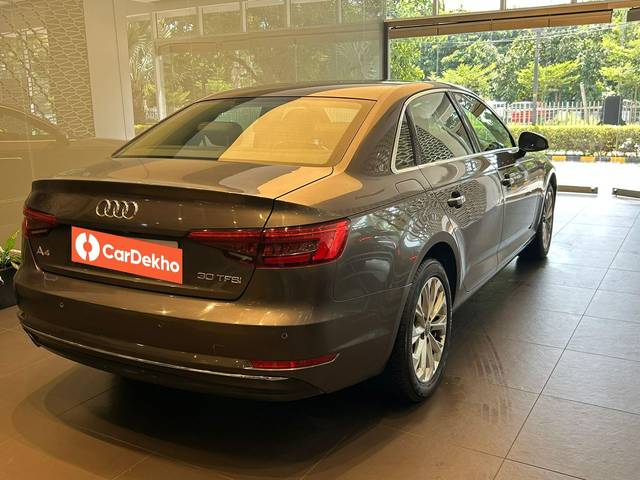 https://images10.gaadi.com/usedcar_image/3563454/original/processed_usedcar_whatsappimage2023_09_04at130615_140381693814702_1693814728.jpeg?imwidth=6402