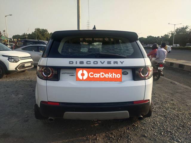 https://images10.gaadi.com/usedcar_image/3563761/original/processed_used_car_2861586_1693826323.jpg?imwidth=6402