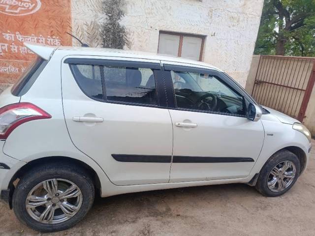 https://images10.gaadi.com/usedcar_image/3563823/original/processed_17c9436a-a596-4e84-9934-0ab6d6e87ce5.jpg?imwidth=6401