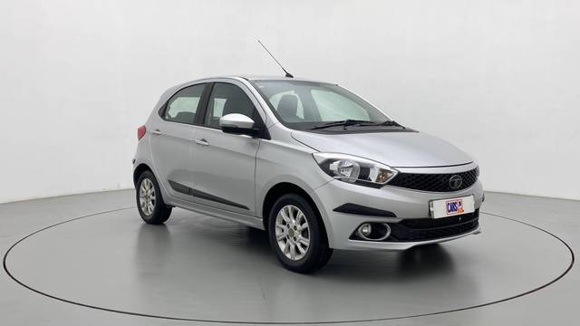 https://images10.gaadi.com/usedcar_image/3563849/original/3c0d9792-7f7b-4e81-bfb4-4ec37ec0a406__42.jpg?imwidth=6400
