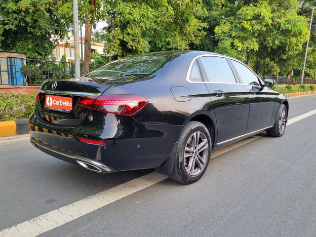 https://images10.gaadi.com/usedcar_image/3563940/original/processed_usedcar_whatsappimage2023_09_04at25706pm_2861726_1693835003.jpeg?imwidth=6402