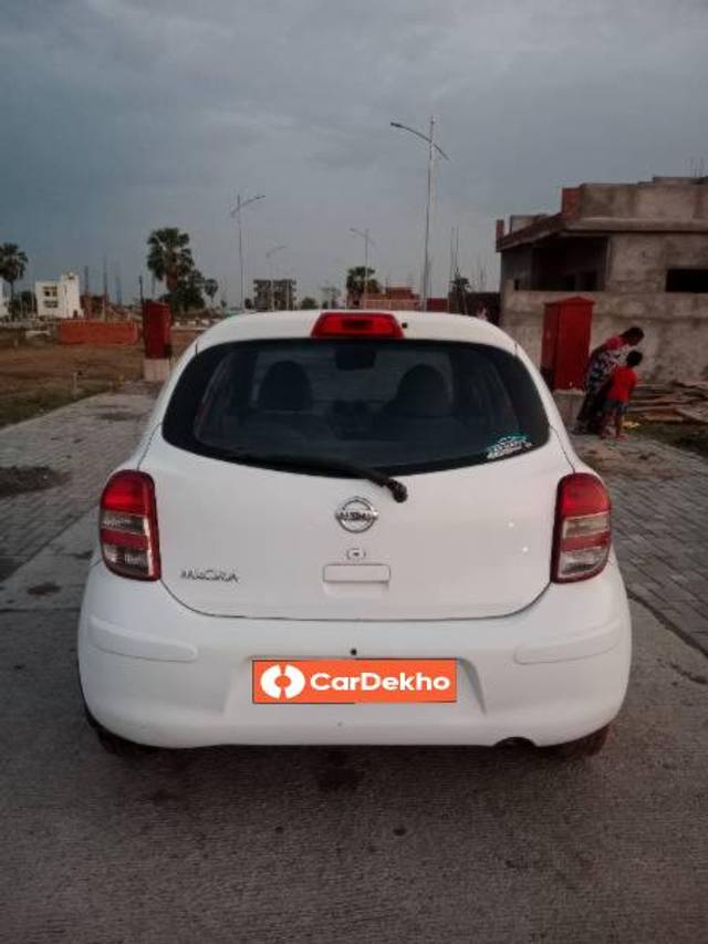https://images10.gaadi.com/usedcar_image/3564016/original/processed_290a9939-d2fb-47a3-bf1b-e36c0f8ada51.jpg?imwidth=6402
