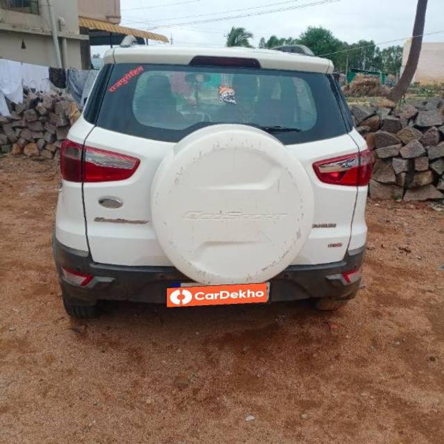 https://images10.gaadi.com/usedcar_image/3564293/original/processed_4e796e85-6c2d-45f5-be9a-d65e8b23143d.jpg?imwidth=6401