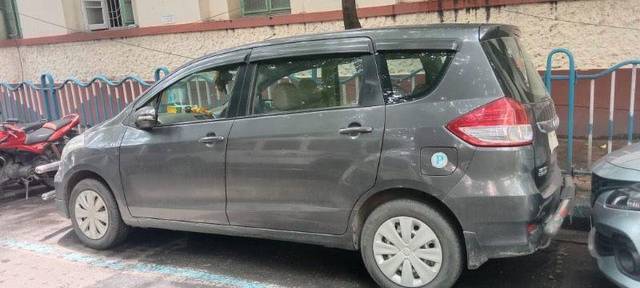 https://images10.gaadi.com/usedcar_image/3564302/original/processed_34ae6286-fd92-40b8-8b0a-284a8b692bf2.jpeg?imwidth=6401