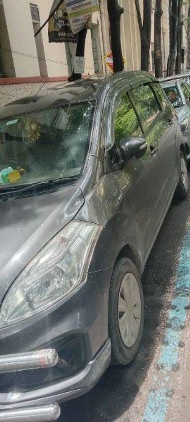https://images10.gaadi.com/usedcar_image/3564302/original/processed_8f0805b0-c9f7-4ef3-90f1-6f027e17b1dc.jpeg?imwidth=6400