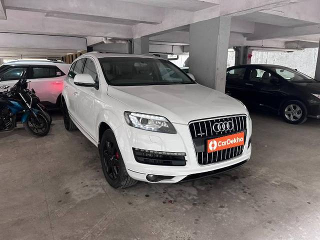 https://images10.gaadi.com/usedcar_image/3564306/original/processed_f65e81bd-ad0e-4b8d-8cd3-bd5b5172005d.jpg?imwidth=6400