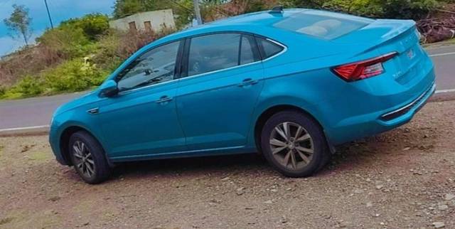 https://images10.gaadi.com/usedcar_image/3564378/original/processed_b45658b4-198a-4eae-b99f-6c065421242d.jpg?imwidth=6402