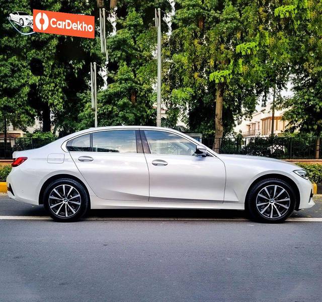 https://images10.gaadi.com/usedcar_image/3564532/original/processed_used_car_2862036_1693899676.jpg?imwidth=6401