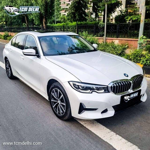 https://images10.gaadi.com/usedcar_image/3564532/original/processed_used_car_2862036_1693899686.jpg?imwidth=6400