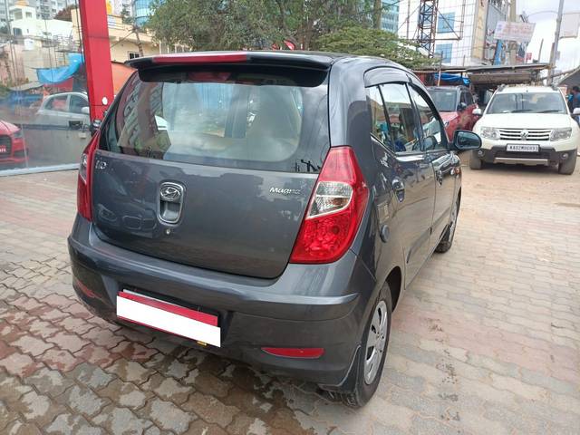 https://images10.gaadi.com/usedcar_image/3564667/original/processed_used_car_2862151_1693902184.jpg?imwidth=6401