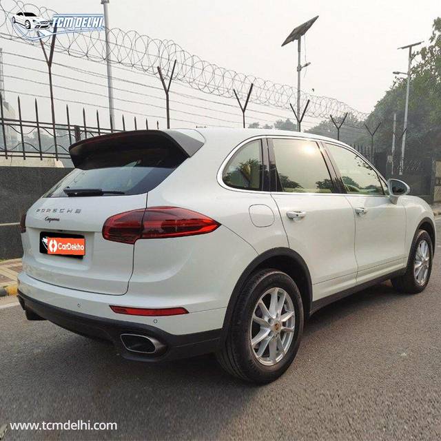 https://images10.gaadi.com/usedcar_image/3564839/original/processed_used_car_2862299_1693904307.jpg?imwidth=6402