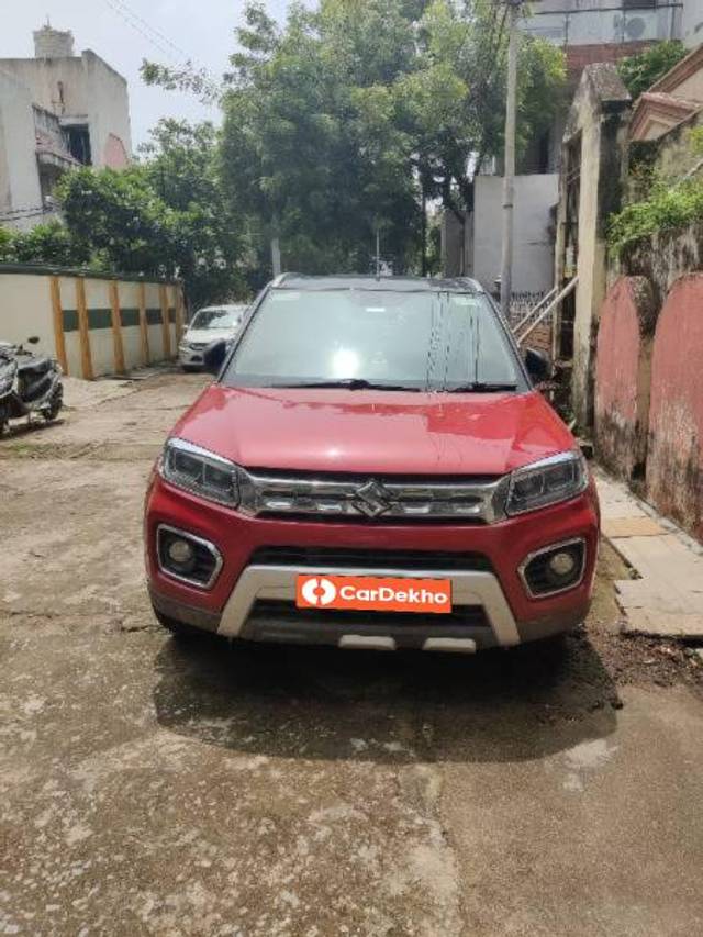 https://images10.gaadi.com/usedcar_image/3565047/original/processed_88d8825f-a694-43d3-8ec4-c43bb8de4df2.jpg?imwidth=6400