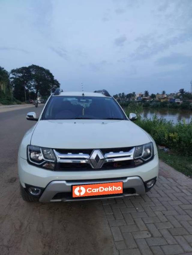 https://images10.gaadi.com/usedcar_image/3565122/original/processed_35e8b1bc-33b8-40e2-ad59-6afddc24e3c8.jpg?imwidth=6400