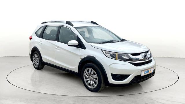 https://images10.gaadi.com/usedcar_image/3565260/original/usedcar_15039653792_ed5841848b614b63bec3d39e67e148eb_exterior_6_730121693910790_1693910809.jpg?imwidth=6400