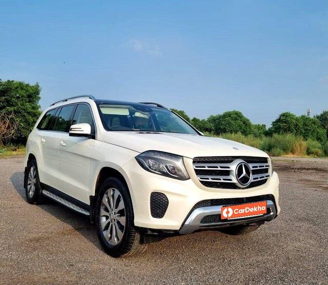 https://images10.gaadi.com/usedcar_image/3565330/original/processed_used_car_2862738_1693912433.jpg?imwidth=6400