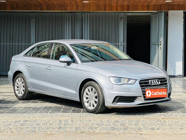 https://images10.gaadi.com/usedcar_image/3565480/original/processed_used_car_2862858_1693916739.jpg?imwidth=6400