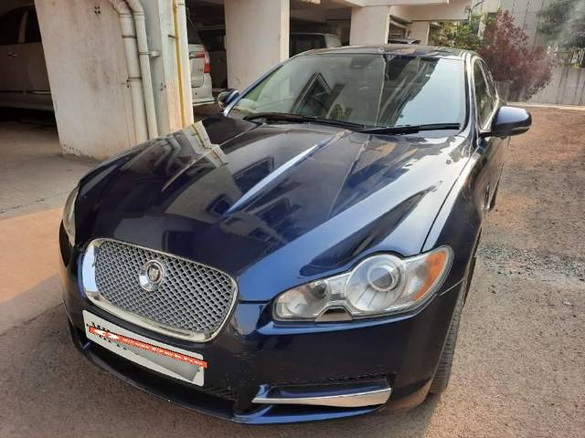https://images10.gaadi.com/usedcar_image/3565618/original/processed_dc6b5eb2-4f88-4b0d-889f-63d001a82084.jpg?imwidth=6402