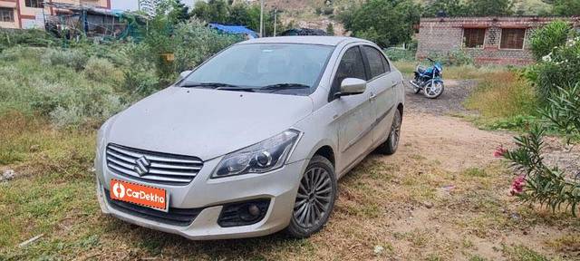 https://images10.gaadi.com/usedcar_image/3565636/original/processed_d69379e8-cdbf-4f5d-9d48-a234b6d4d29e.jpeg?imwidth=6400