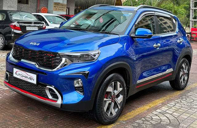 https://images10.gaadi.com/usedcar_image/3565683/original/usedcar_4e97ea2b_10f4_48d4_a0cf_80736a7092a3_241551693926917_1693926943.jpg?imwidth=6401