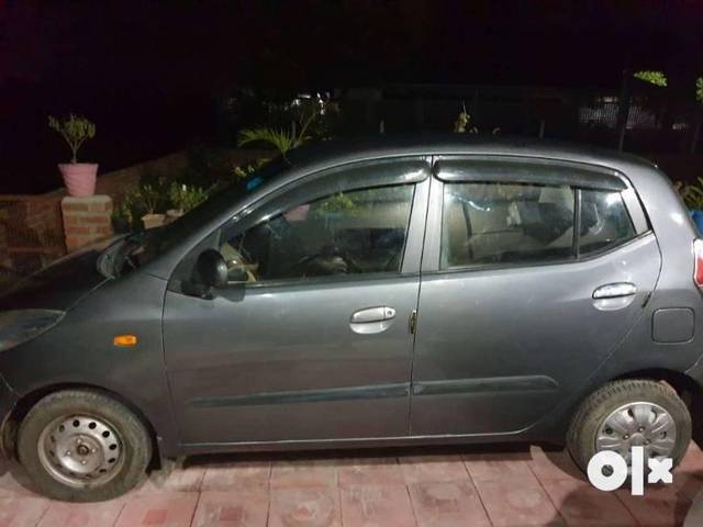 https://images10.gaadi.com/usedcar_image/3565755/original/processed_3abf75bc-e138-4b60-a316-103d857e1945.jpeg?imwidth=6400