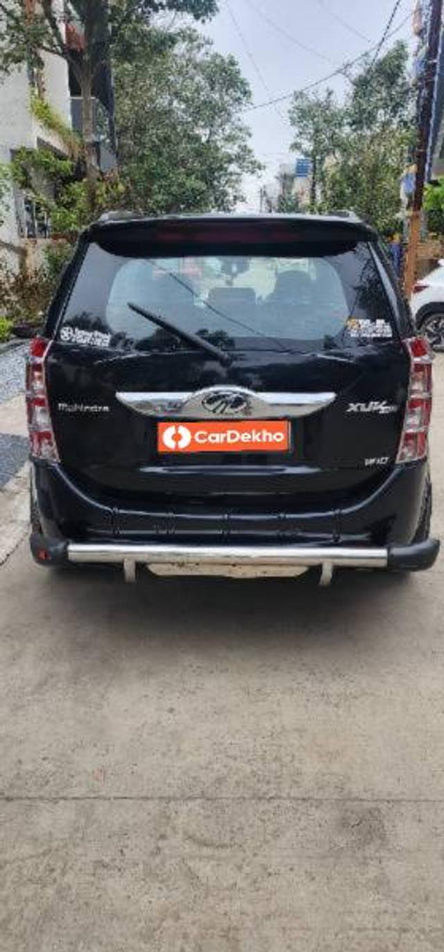 https://images10.gaadi.com/usedcar_image/3565892/original/processed_141b50ee-5da9-46a5-b848-3d08ea36867a.jpg?imwidth=6401