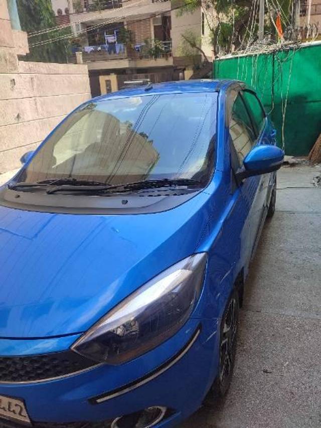 https://images10.gaadi.com/usedcar_image/3565954/original/processed_9a62989c-b188-4486-98c8-f44c3c9c4df4.jpg?imwidth=6400