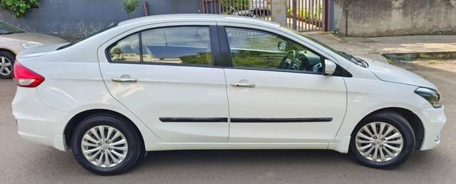 https://images10.gaadi.com/usedcar_image/3565989/original/processed_usedcar_whatsappimage2023_09_04at170803_1__116381693978817_1693978849.jpeg?imwidth=6401
