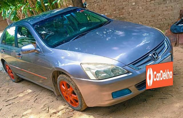 https://images10.gaadi.com/usedcar_image/3566084/original/processed_0ad3c1fd-1351-44bf-9f45-81ca18000d29.jpg?imwidth=6401