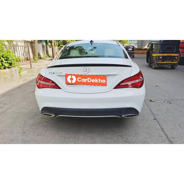 https://images10.gaadi.com/usedcar_image/3566199/original/processed_used_car_2863258_1693987287.jpg?imwidth=6402