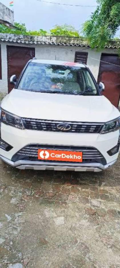 Mahindra XUV300 W8 Diesel Sunroof BSVI Mahindra XUV300 W8 Diesel Sunroof BSVI
