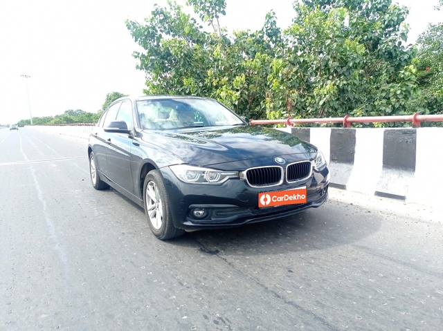 https://images10.gaadi.com/usedcar_image/3566386/original/processed_used_car_2863398_1693994821.jpg?imwidth=6400