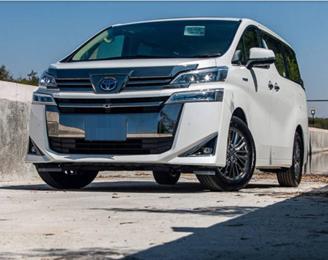 https://images10.gaadi.com/usedcar_image/3566498/original/usedcar_capture1_7601693996544_1693996567.PNG?imwidth=6400
