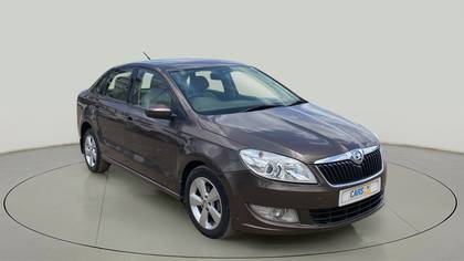 Skoda Rapid 1.5 TDI AT Style Plus Skoda Rapid 1.5 TDI AT Style Plus