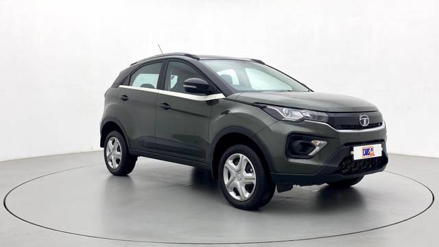 https://images10.gaadi.com/usedcar_image/3566643/original/usedcar_42_729921693998937_1693998984.jpg?imwidth=6400