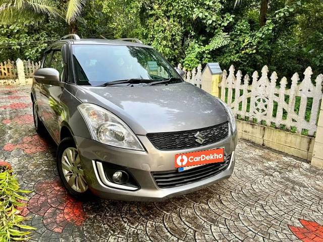 https://images10.gaadi.com/usedcar_image/3566963/original/processed_65ebbebb-c4d8-43a4-83c2-01d275c9a536.jpeg?imwidth=6400