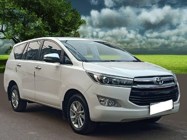 https://images10.gaadi.com/usedcar_image/3567057/original/processed_img2863964__used_car_2863964_1703874132.jpg?imwidth=6400